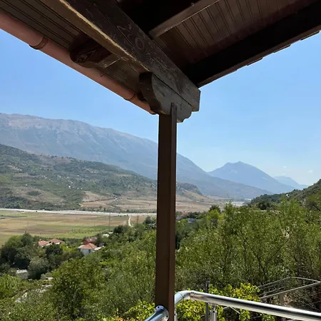 Llanaj *